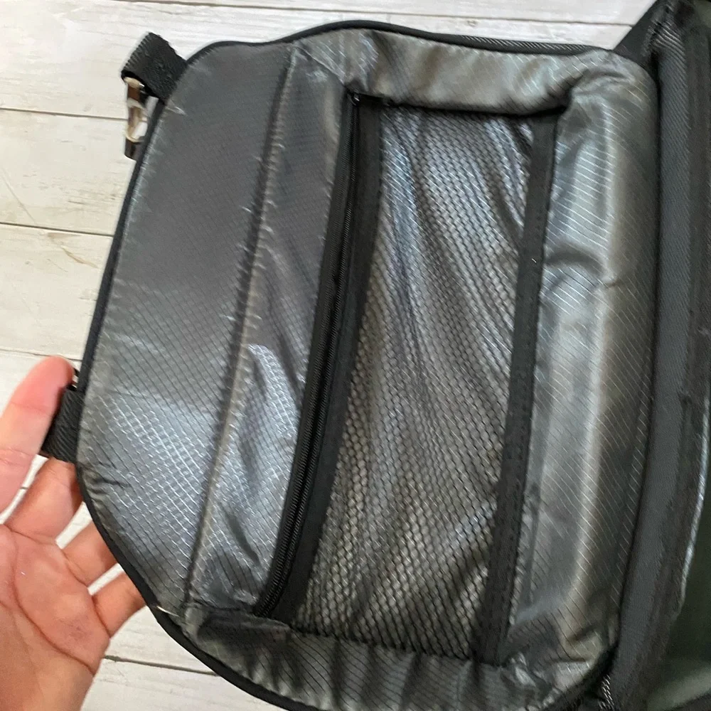 Nikon Genuine DSLR Camera Bag Black - Adjustable Compartments